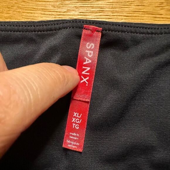 Spanx faux leather leggings matte xl - Picture 3 of 9